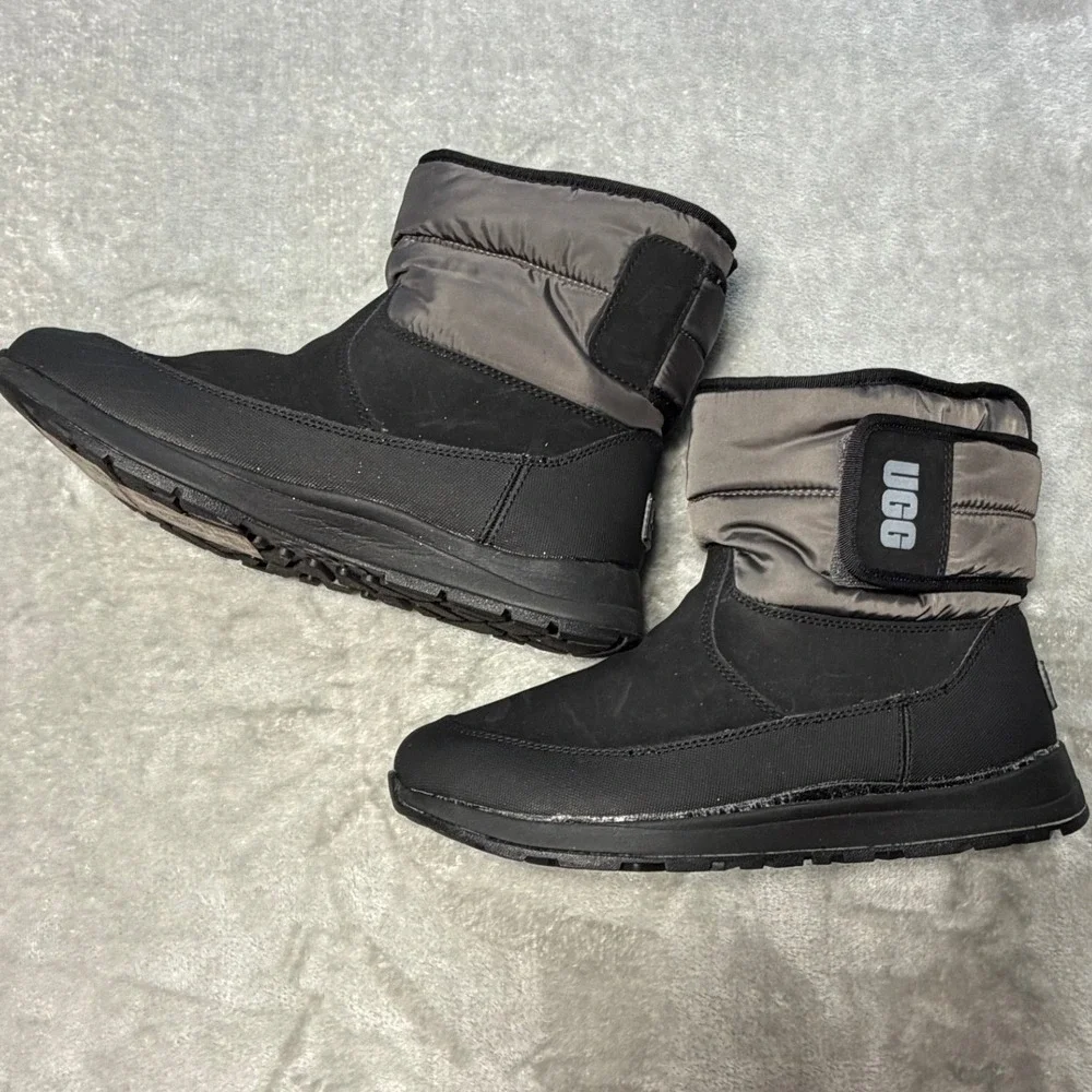 UGG Kids Toty Weather Waterproof Snow Boots Black Grey 1122371K Size 6